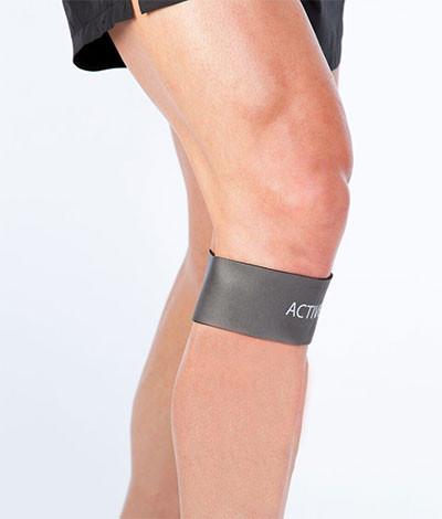 Active650 Knee Band helps gym work (metallic slate)